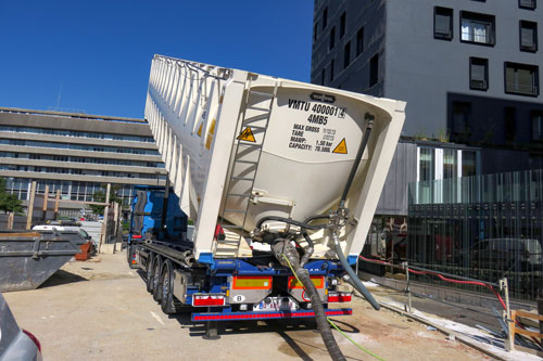 LA-SOLUTION-TERREOLE-Camion-silo-pulse-Cergy Pontoise