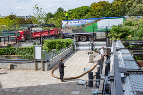 LA-SOLUTION-TERREOLE- Roland-Garros- Express-Blower-et-camion-grue